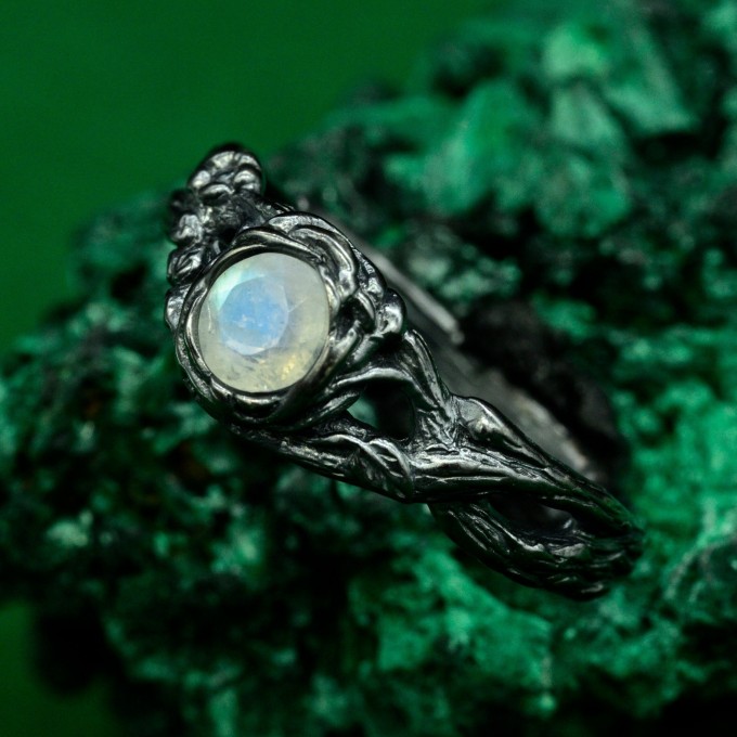 Moonstone Floral Tree Branch Ring - Nature Pattern Band and Silver Moonstone Fairy Twig Design