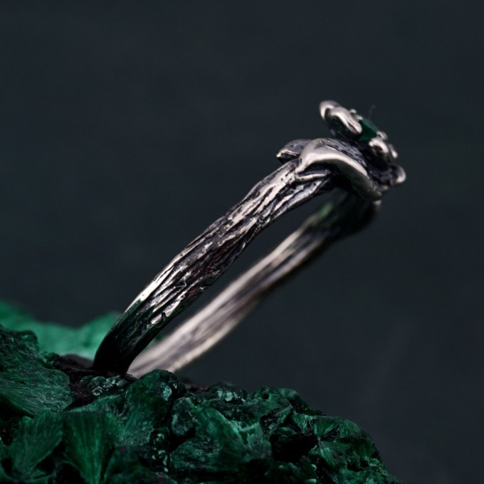 Elegant Silver Butterfly Emerald Ring – Winged Emerald and Silver Grace