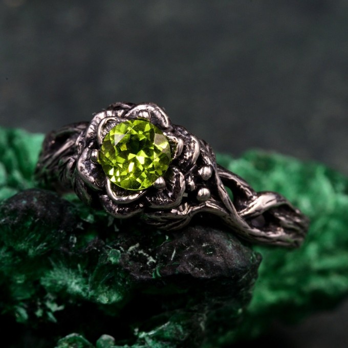 Silver Twisted Vine Engagement Ring - Romantic Forest-Inspired Jewelry