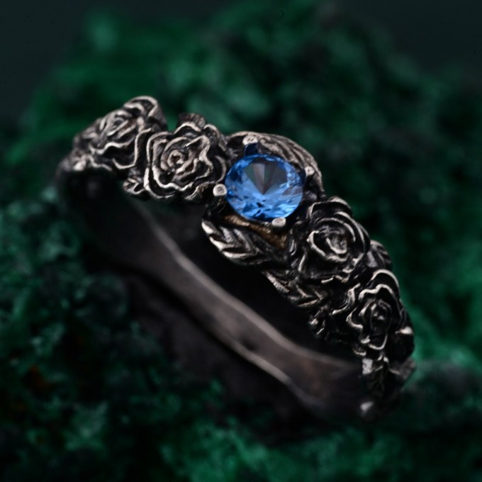 Blossom Silver Ring - Nature's Elegance with Floral Twig Accent