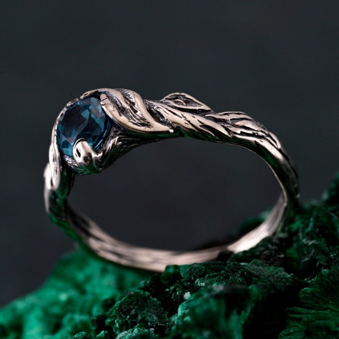 Woodland Promise Ring – Enchanted Forest Engagement Ring, Nature-Inspired Twig Band, Rustic Silver Jewelry for Women