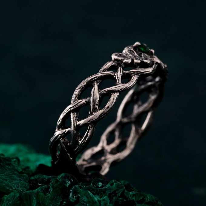 Emerald Oak Leaf Silver Ring