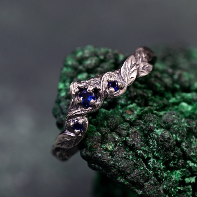 Whispers of Twilight: Gothic Leaf Sapphire Ring