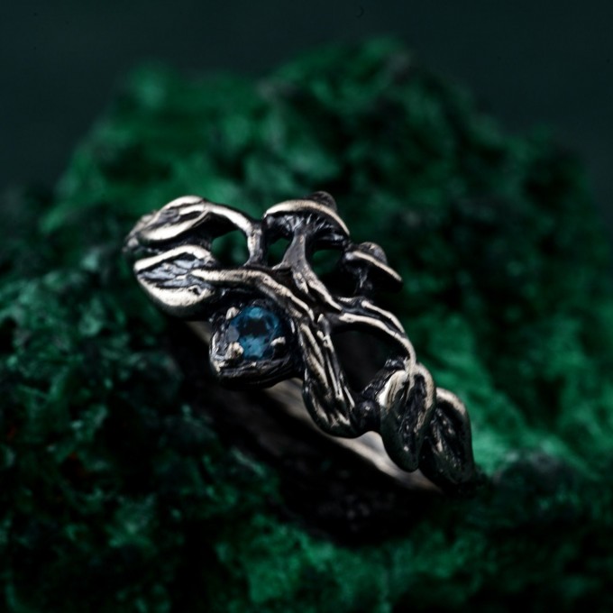 Gothic Witch Rings with Topaz – Unisex Silver Geometric Wedding Ring