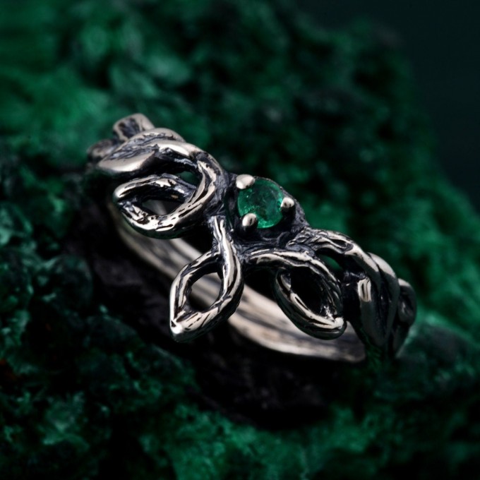 Silver Fairy Elven Ring: Small Vine Branch and Leaf Design