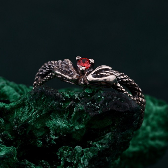 Serpentine Embrace Ring: Twisted and Entwined Snake Band