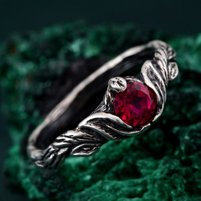Rustic Elegance Twig Ring: Enchanted Forest Design