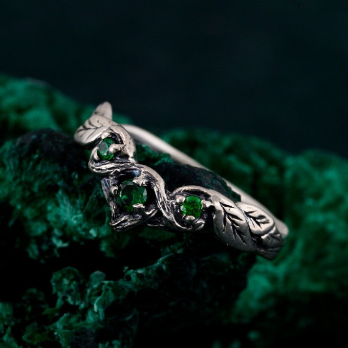 Twig & Leaf Floral Silver Ring – Fantasy Nature Motif Engagement Ring