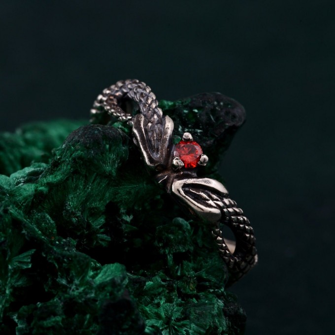 Serpentine Embrace Ring: Twisted and Entwined Snake Band