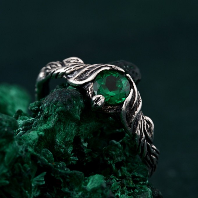 Gothic Elegance Engagement Ring - Mystical Darkness Silver Ring