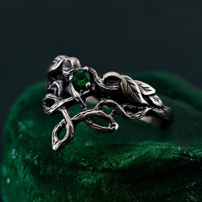 Unique Fairy Wedding Ring – Features a Beautiful Branch and Knot Design, Perfect as a Unique Wedding Band