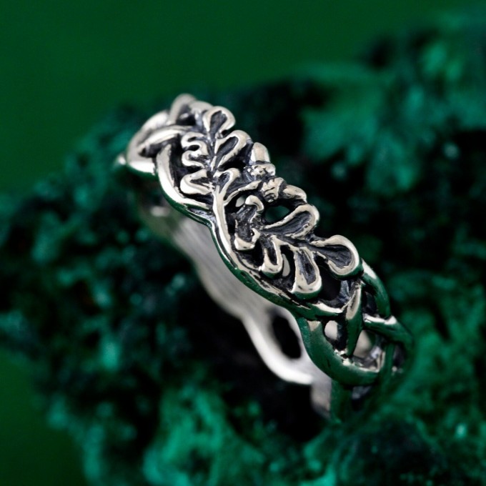 Silver Branches: Curves of Nature Ring for Forest Harmony