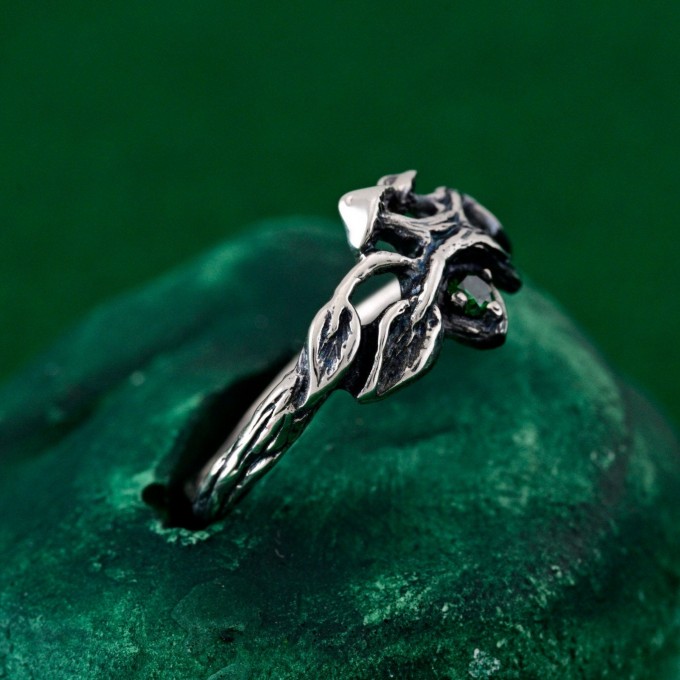 Unisex Gothic Wedding Ring – Witchy Statement Ring, Silver Geometric Design, Unique Gothic Jewelry for All Genders