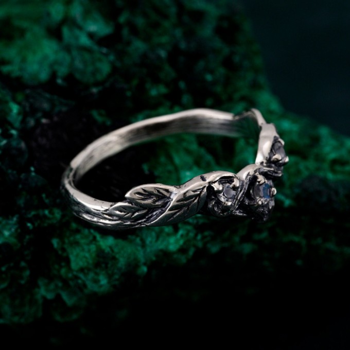 Dainty Celtic Floral Ring – Silver Chevron Woodland Wedding Jewelry