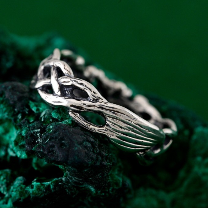 Silver Branches: Curves of Nature Ring for Forest Harmony