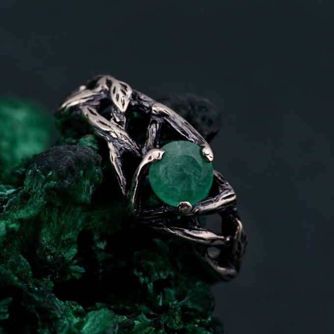 Stunning Unique Emerald Forest Ring - Nature Inspired Wedding Jewelry
