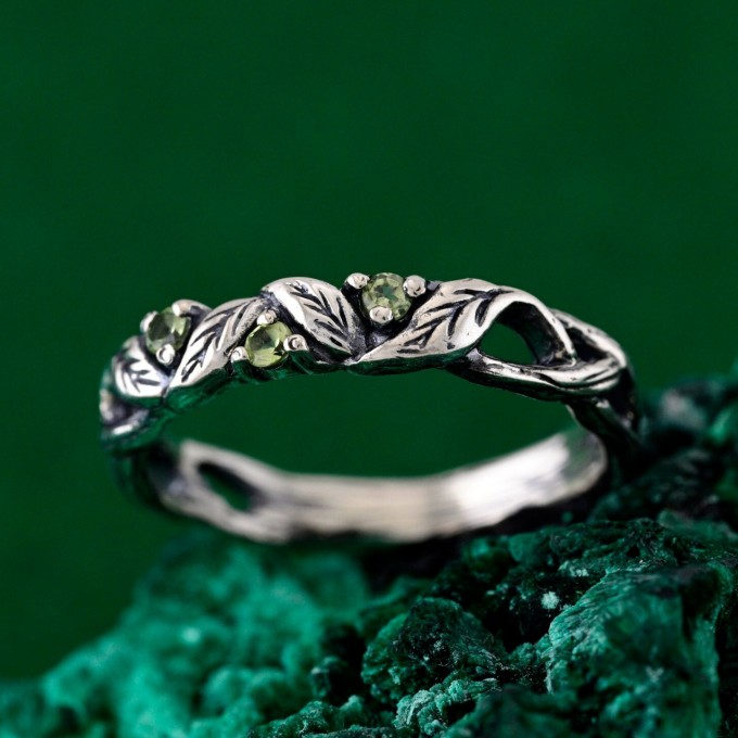 Peridot Engagement Ring with Celtic Wood Texture