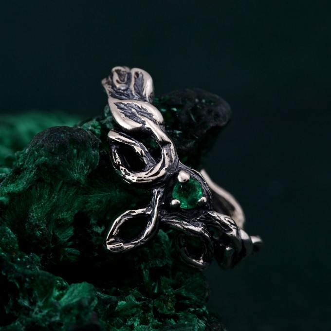 Silver Fairy Elven Ring: Small Vine Branch and Leaf Design