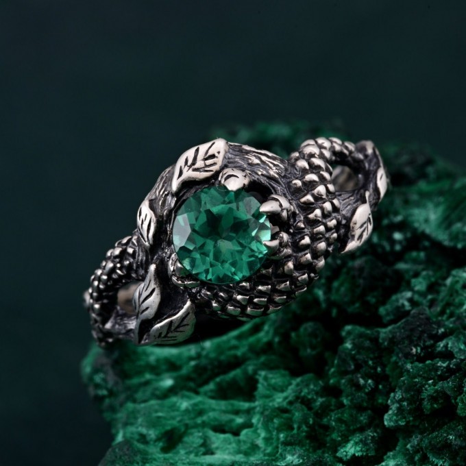 Enchanting Ring Dragon Scale - Serpentine Elegance in Silver Armor