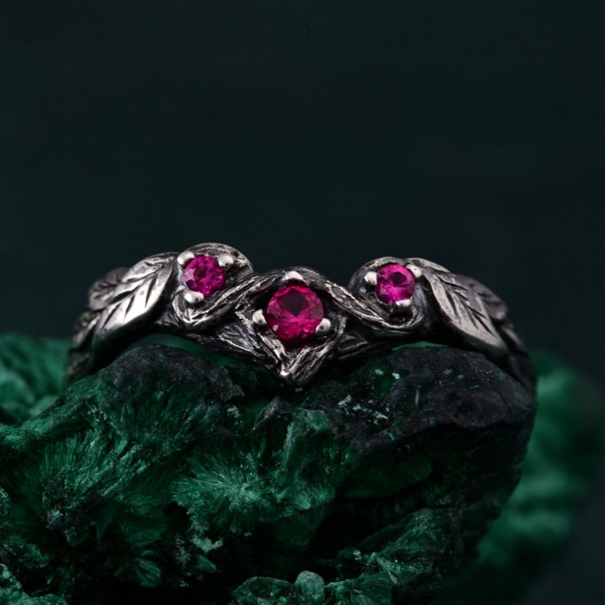 Enchanted Forest Silver Ring Set - Whimsical Leaf Design Wedding Stack