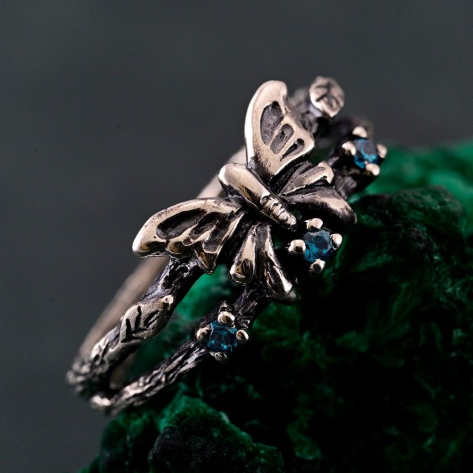 Exquisite Butterfly of Destiny Ring - Unique and Graceful Butterfly Design