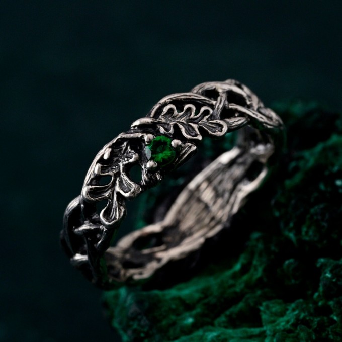 Sterling Silver Leaf with Emerald – Emerald Oak Leaf Silver Ring, Oak Leaf and Emerald Silver Ring, Silver Oak Ring, Silver Oak Leaf Band