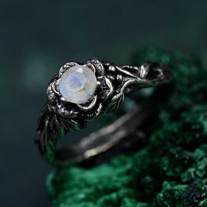 Gothic Sterling Silver Ring with Moonstone: A Celestial Dream