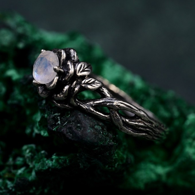 Gothic Sterling Silver Ring with Moonstone: A Celestial Dream