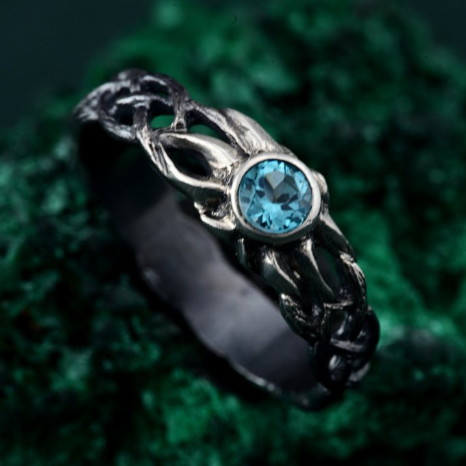 Mystical Elven Ring Set - Sun and Moon Design with Dark Silver Vine Bands