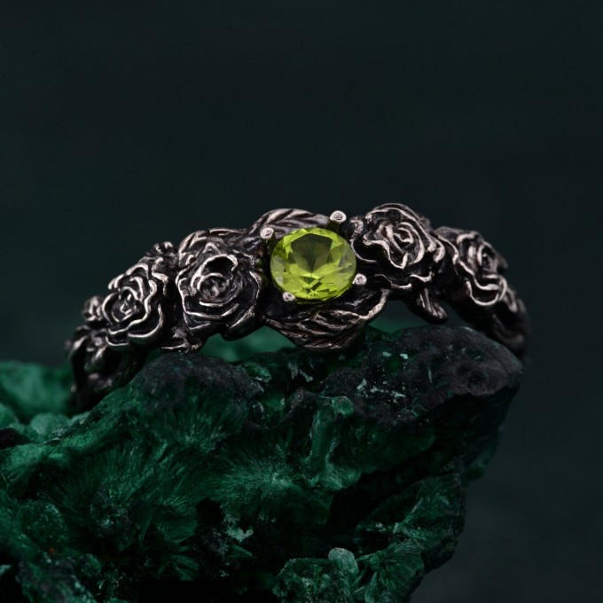 Blossom Silver Ring - Nature's Elegance with Floral Twig Accent
