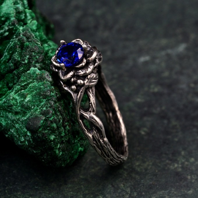 Leaf Embrace Sapphire Ring – Artistic Sterling Silver Botanical Engagement JewelryLeaf Embrace Sapphire Ring – Artistic Sterling Silver Botanical Engagement Jewelry