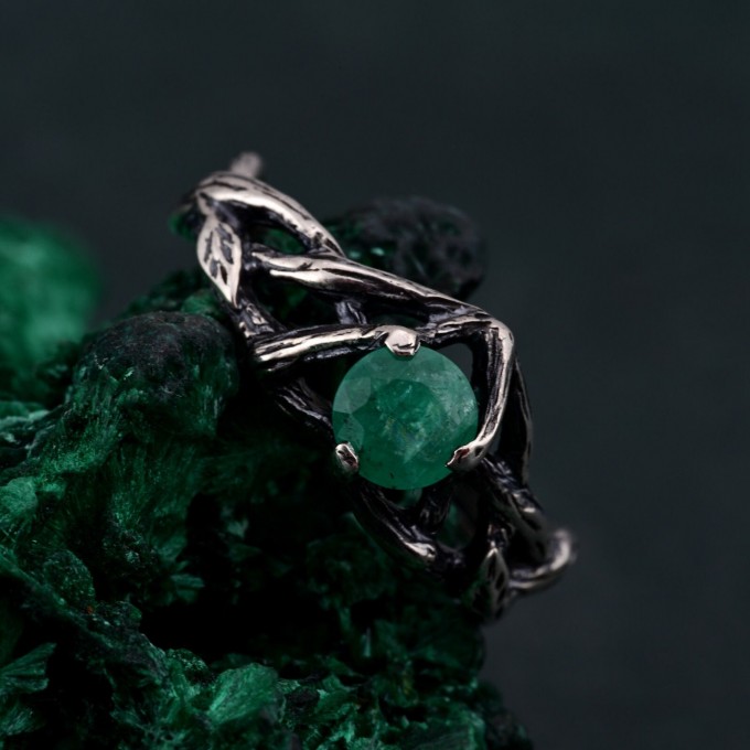 Stunning Unique Emerald Forest Ring - Nature Inspired Wedding Jewelry