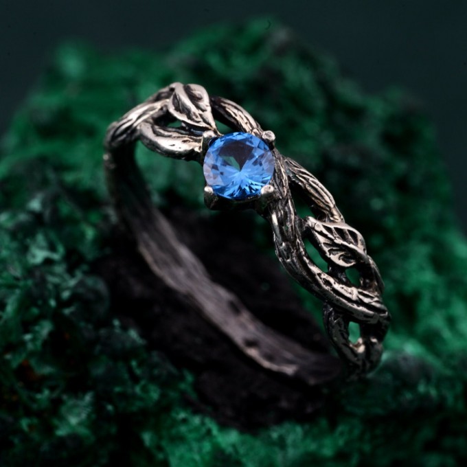 Leafy Branch with Topaz Ring – Nature-Inspired Gemstone Jewelry