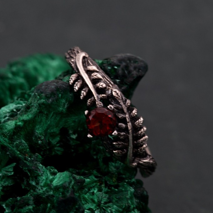 Garnet Fern Branchlet Ring - Woodland Fern Band with Graceful Frond Design