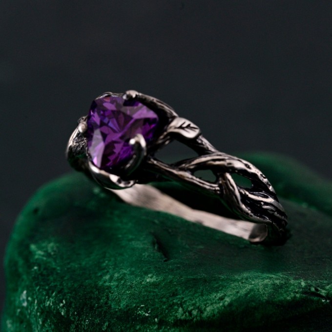 Nature-Inspired Ring with Elegant Branches and Leaves Design