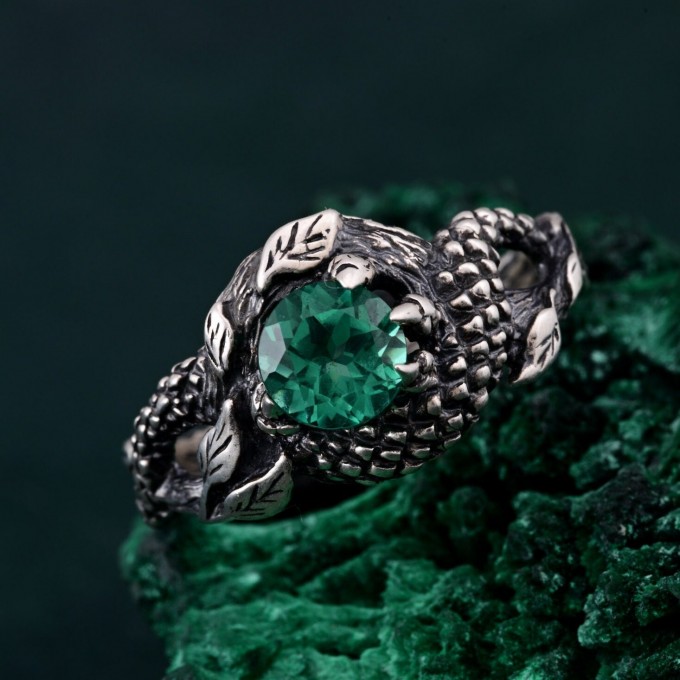 Heart of the Dragon: Gothic Emerald Ring