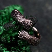 Artisan Silver Bear Ring - Claw Design - Nature-Inspired Jewelry - Unique Animal Ring - Handcrafted Bear Paw Band - Rustic Silver Jewelry