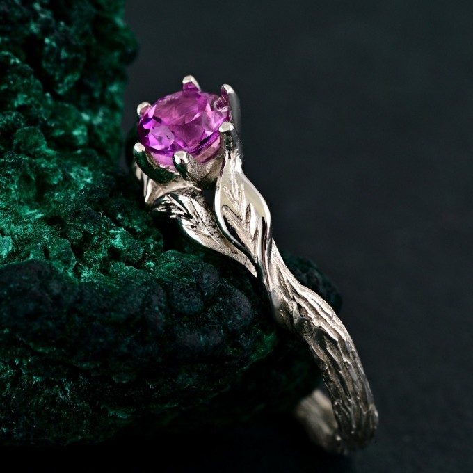 Nature-Inspired Bridal Band with Intricate Botanical Design