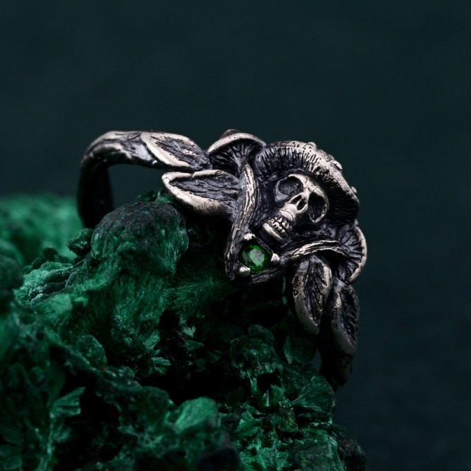 Forest Shadows: Sterling Silver Skull Ring
