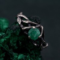 Celtic Emerald Silver Ring, Silver Celtic Elegance, Classic Celtic Ring, Celtic Silver Ornament, Elegant Celtic Ring