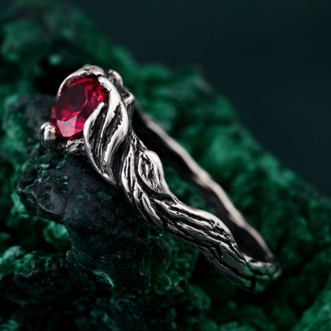 Rustic Elegance Twig Ring: Enchanted Forest Design