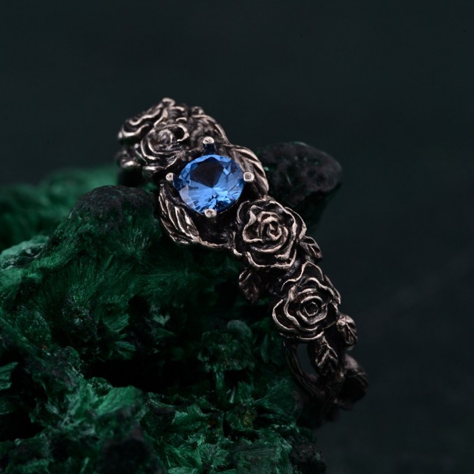 Blossom Silver Ring - Nature's Elegance with Floral Twig Accent