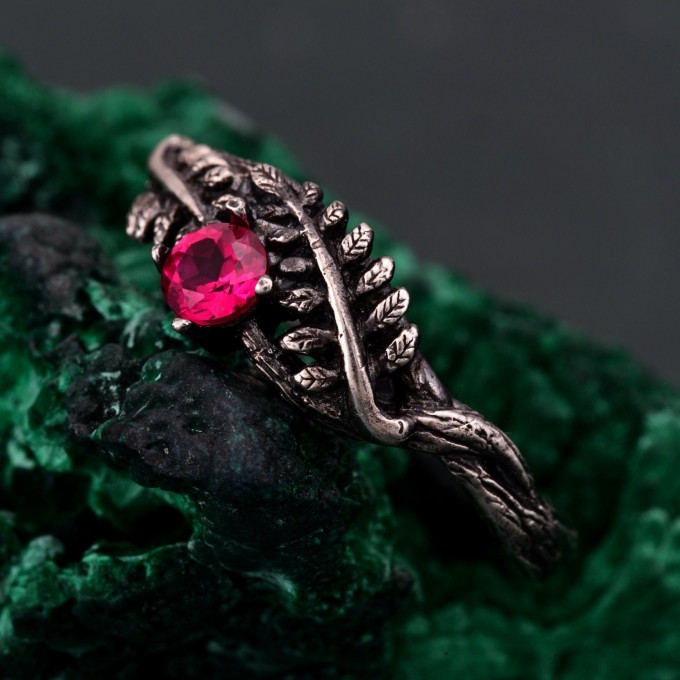 Ruby Fern Branchlet Ring: Whispering Fern Design