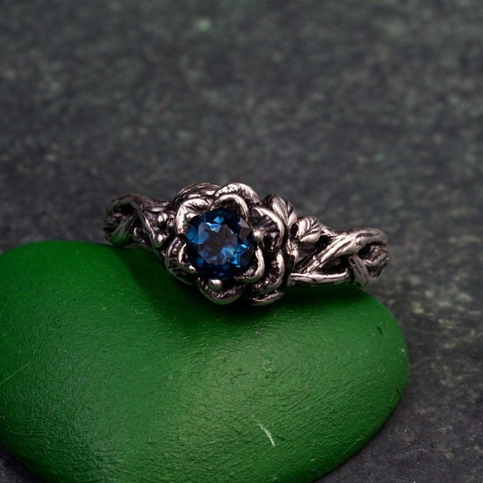 Bloom of Dusk: Gothic London Blue Topaz Rose Ring